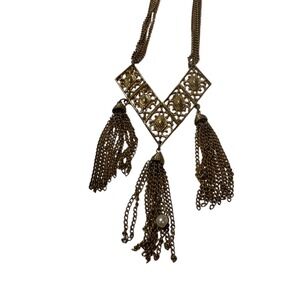 Gold Tone Filigree Diamond Tassel Pearl Pendant Necklace – Costume Jewelry